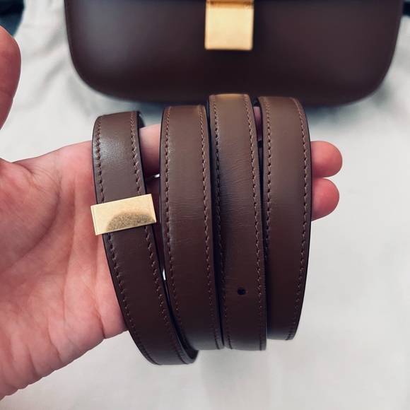 CELINE MEDIUM CLASSIC BAG IN BOX CALFSKIN CAMEL - Picture 10 of 17